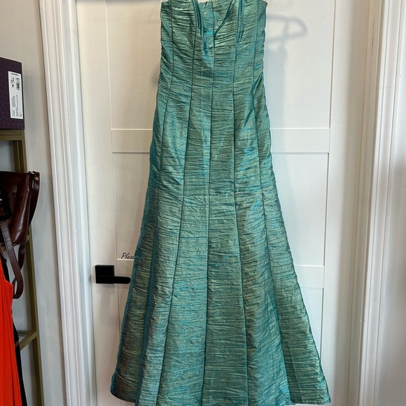Jessica McClintock vintage Teal trumpet bottom gown - Picture 1 of 2